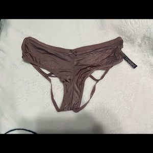 COPY - Victoria’s Secret Strappy o-ring panty